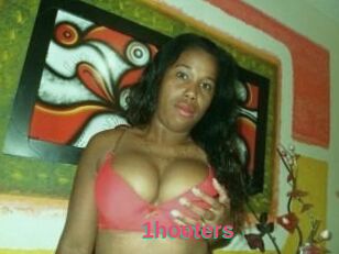 1hooters
