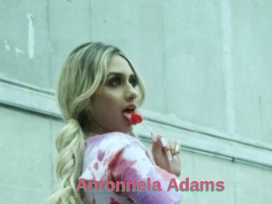 Antonnela_Adams