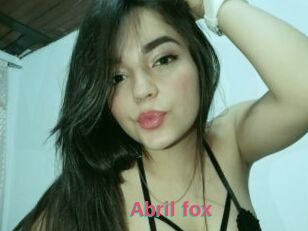 Abril_fox