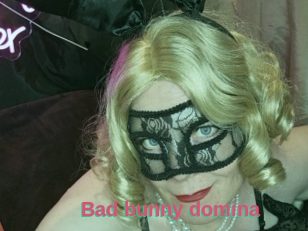 Bad_bunny_domina
