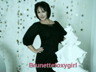 Brunettefoxygirl
