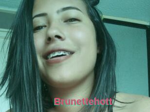 Brunettehott