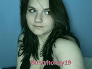 Bustyhoney19