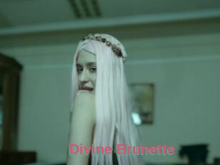 Divine_Brunette