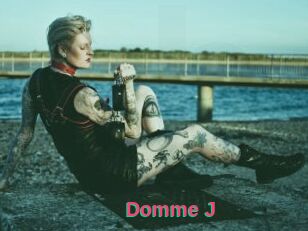 Domme_J