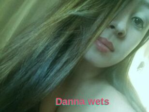 Danna_wets
