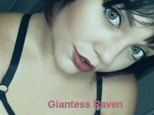 Giantess_Raven
