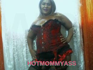 HOTMOMMYASS