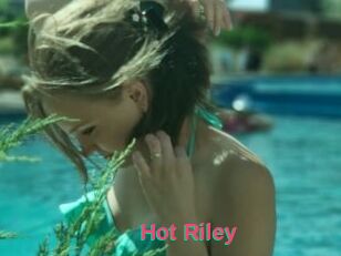 Hot_Riley
