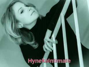 HynekaIntimate