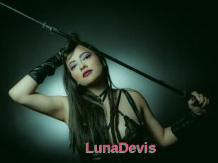 LunaDevis