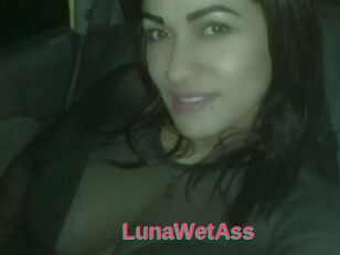 LunaWetAss