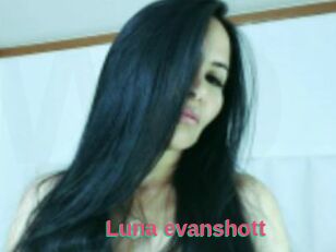 Luna_evanshott