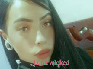 Luna_wicked