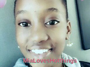 MiaLovesHotthings