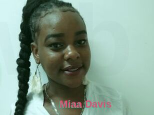 Miaa_Davis