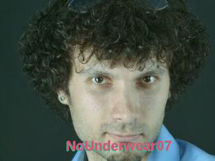 NoUnderwear07