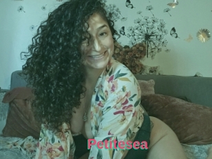 Petitesea