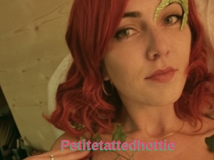 Petitetattedhottie