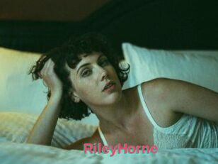 Riley_Horne
