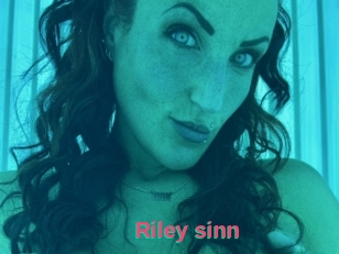 Riley_sinn