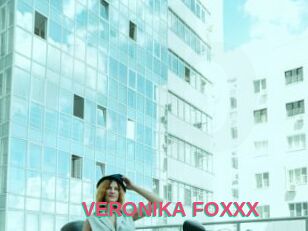 VERONIKA_FOXXX