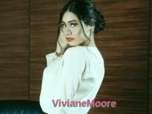 VivianeMoore