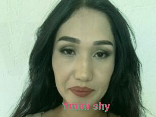 Ymmi_shy